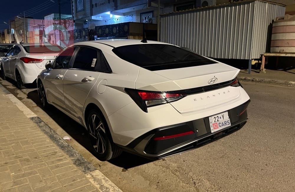 هیوندای ئەلەنترا